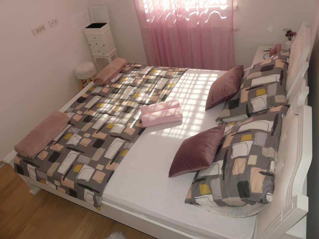 Apartman Natali*** Daire Varaždin Dış mekan fotoğraf
